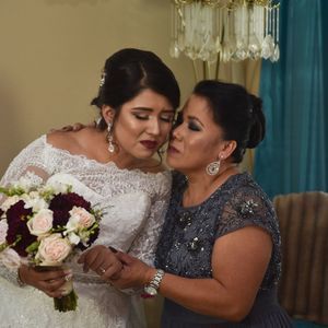 Meet your Posher, Iris